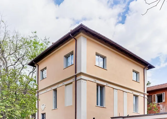Chiara - A New Luxury Star Is Born In Rome! *