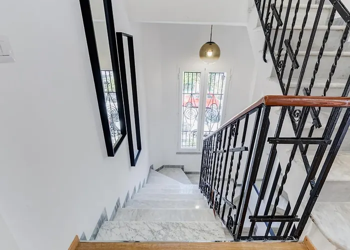 Chiara - A New Luxury Star Is Born In Rome! Villa