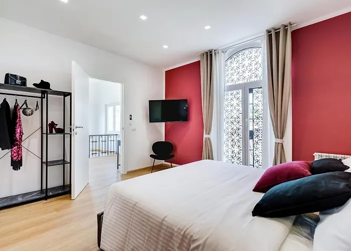 Villa Chiara - A New Luxury Star Is Born In Rome! *