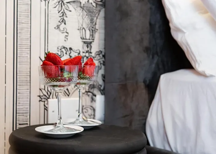 Chiara - A New Luxury Star Is Born In Rome! Villa Rome